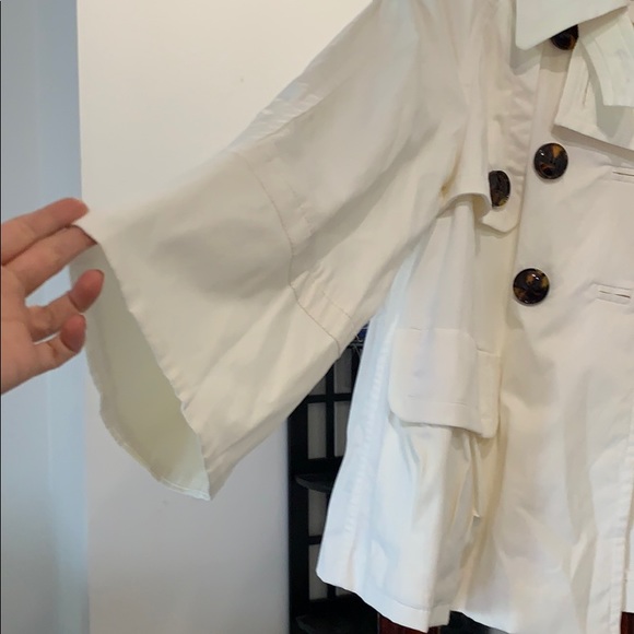 Off white jacket - Picture 2 of 4